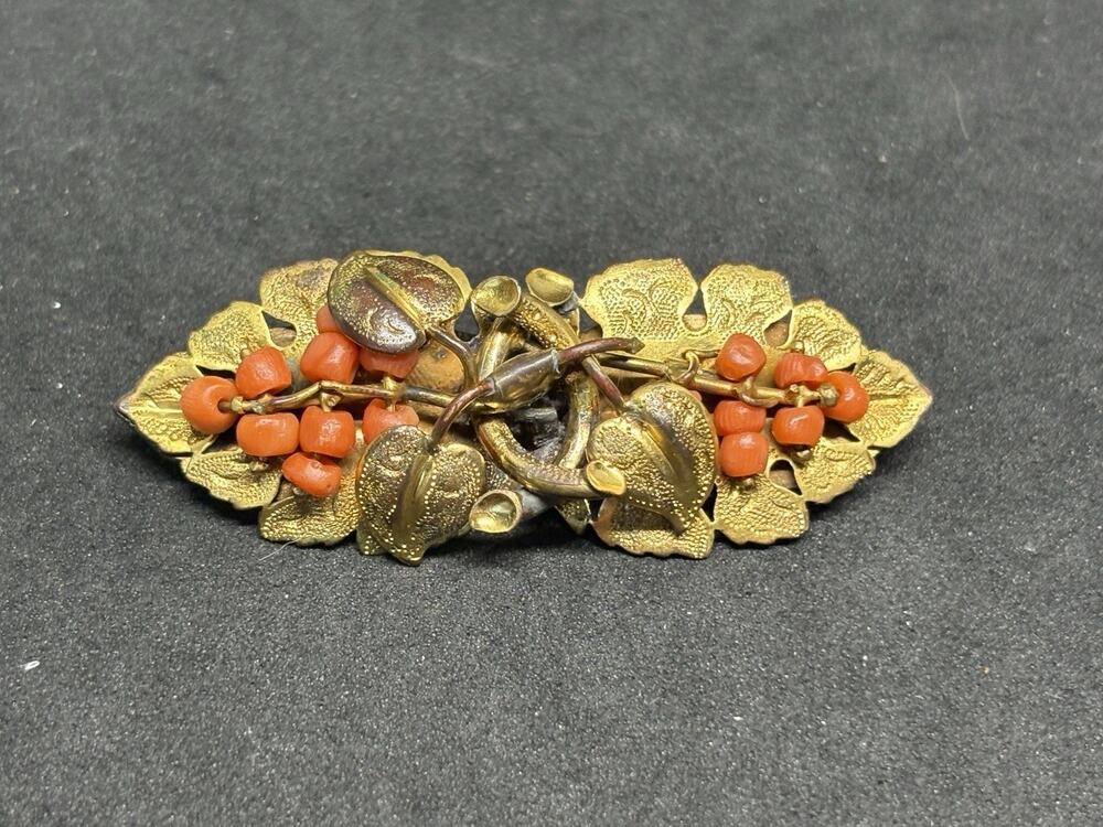 Antique Victorian Gold Tone Floral Leaf Engraved Coral Cluster Bar Pin Brooch
